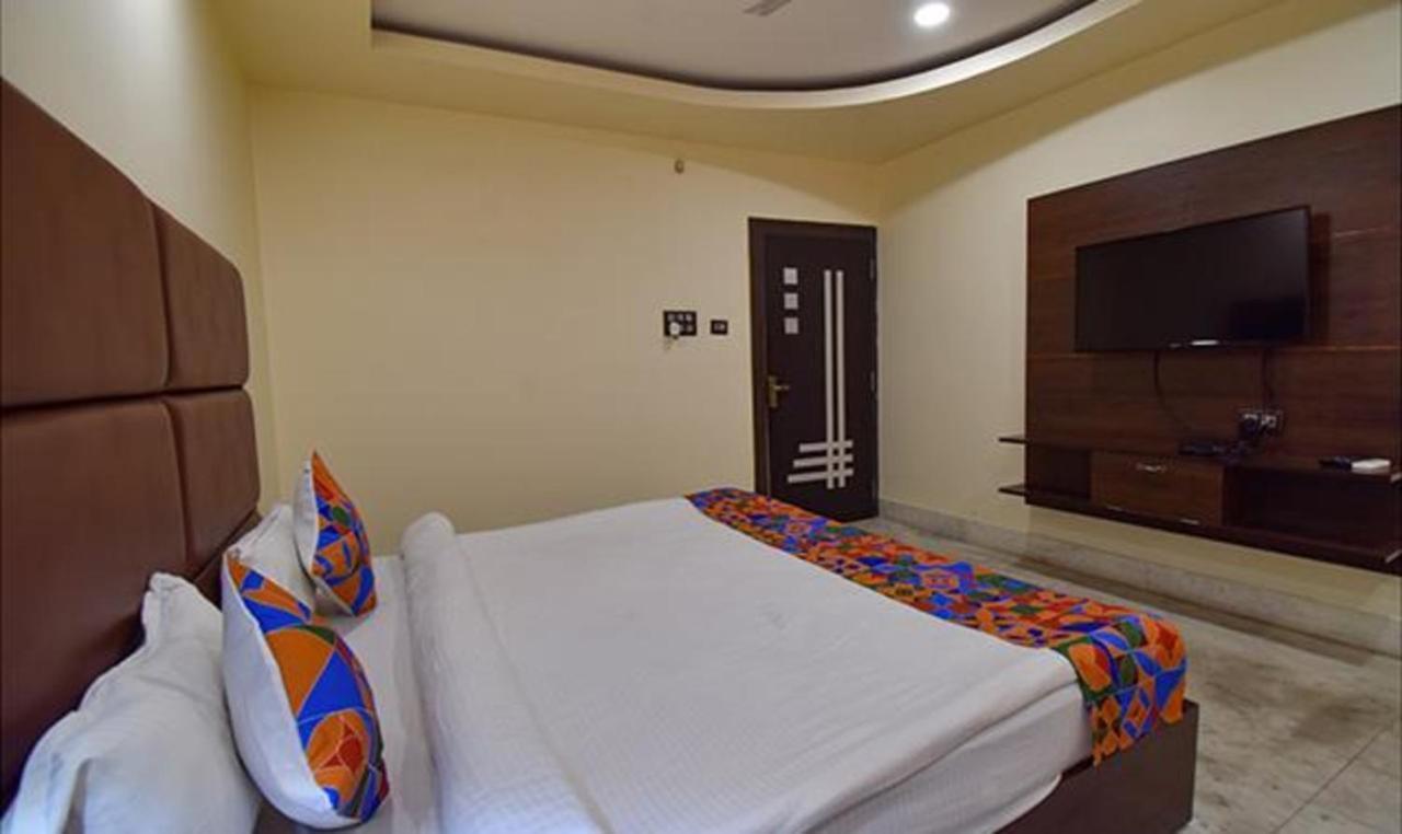 Fabhotel Rr Suites グワーハーティー エクステリア 写真